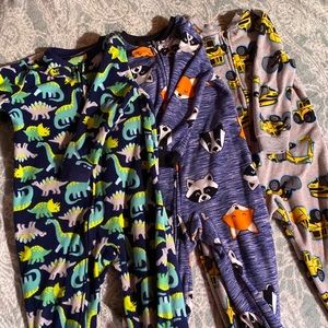 2T fleece footsie bundle